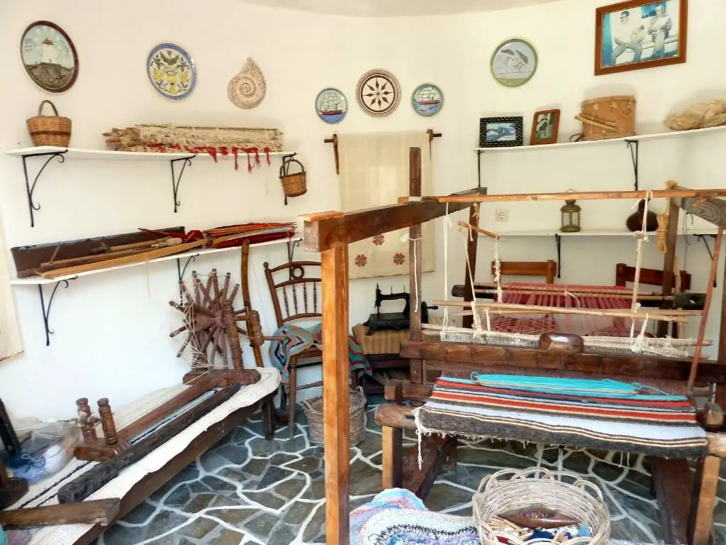 cycladic-folklore-museum-paros